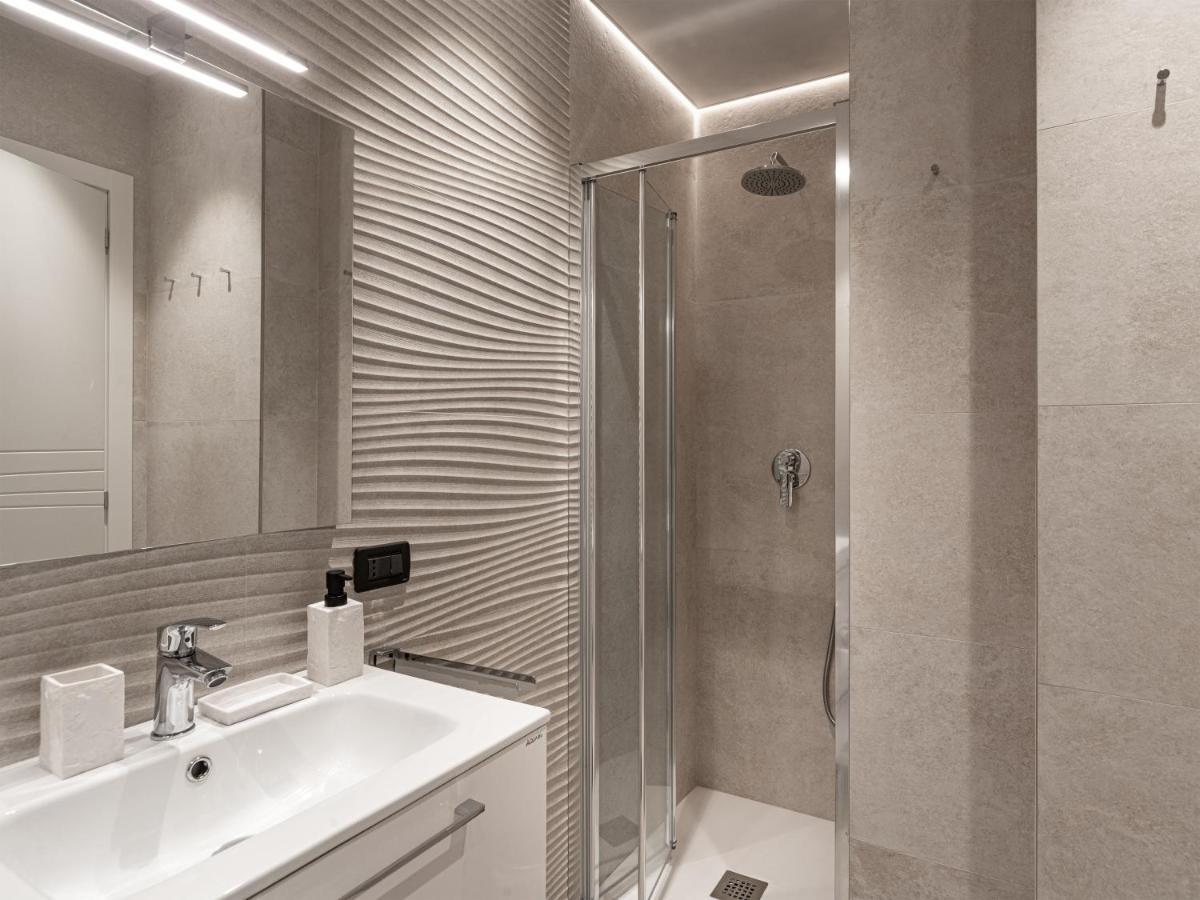 Suite "Le Vele" In The Heart Of The City Cagliari Exterior foto