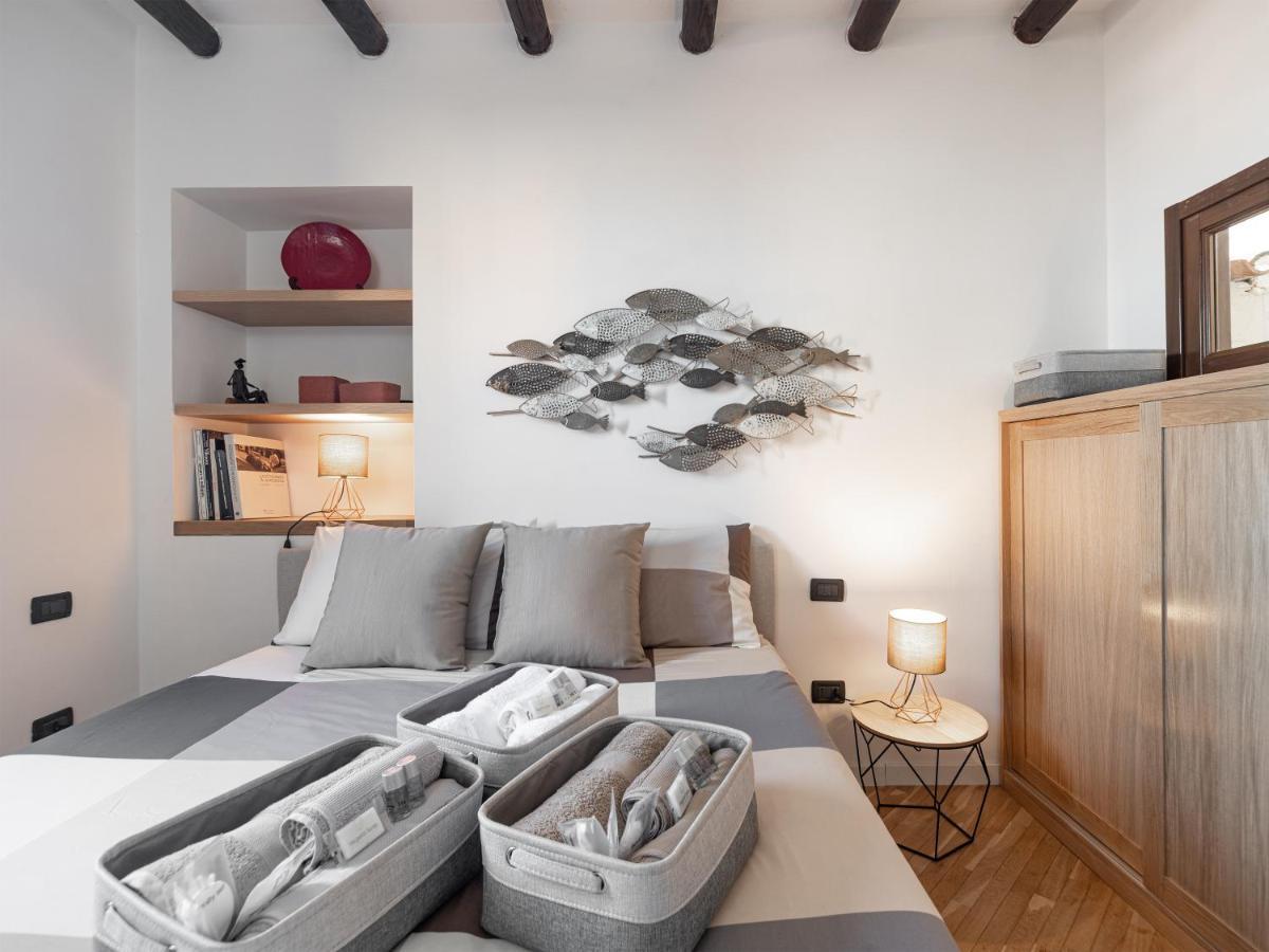 Suite "Le Vele" In The Heart Of The City Cagliari Exterior foto